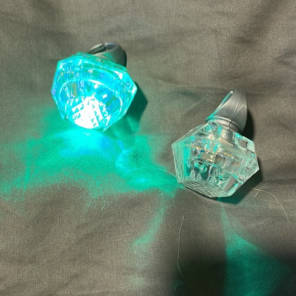 Bride Bachelorette Party Bundle: Veil, Sash, Cup and Rings - Picture 5 of 6